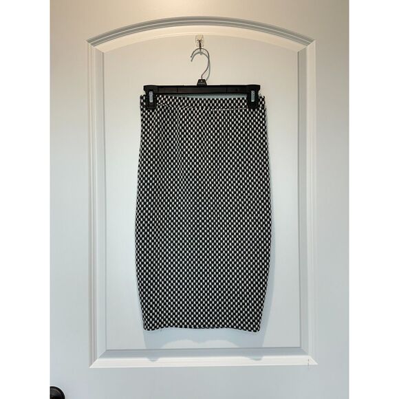 Bar III Houndstooth Pull-on Pencil Skirt Size Small - Picture 2 of 4